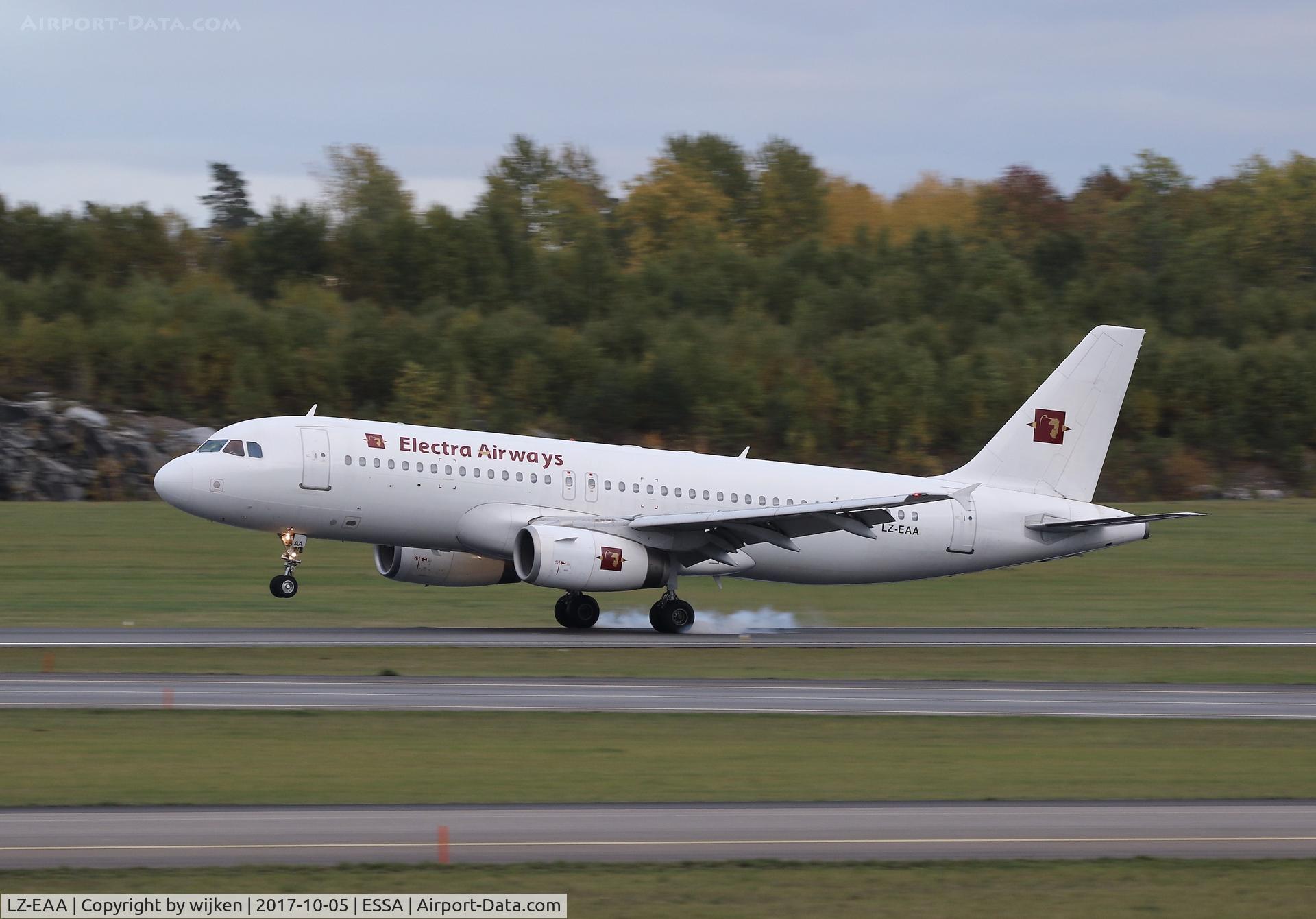 LZ-EAA, 1993 Airbus A320-231 C/N 424, RWY 01R