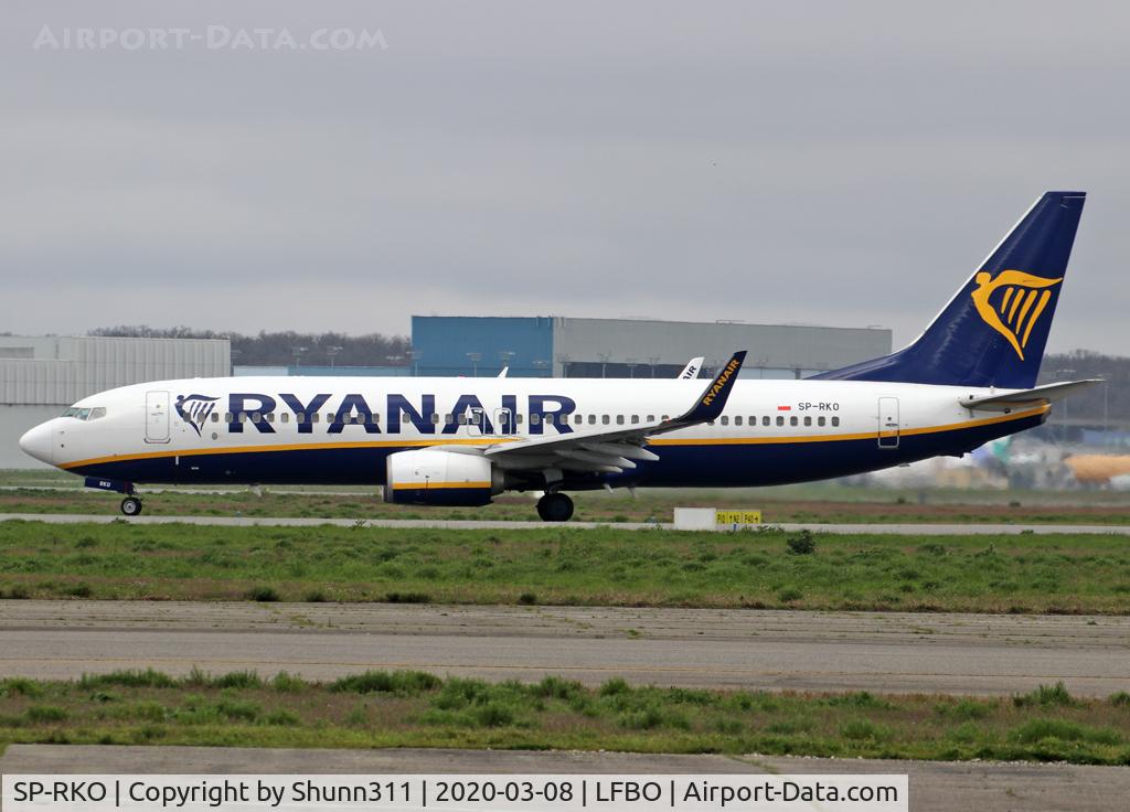 SP-RKO, 2015 Boeing 737-8AS C/N 44702, Lining up rwy 32R for departure from November 2...