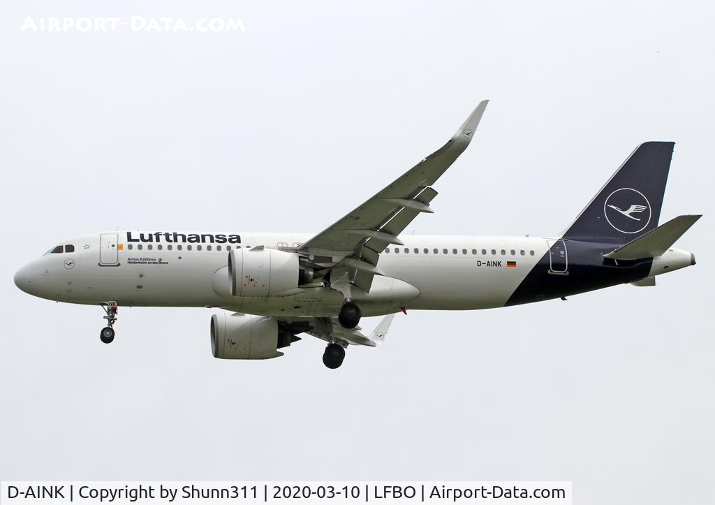 D-AINK, 2018 Airbus A320-271NEO C/N 8249, Landing rwy 32L