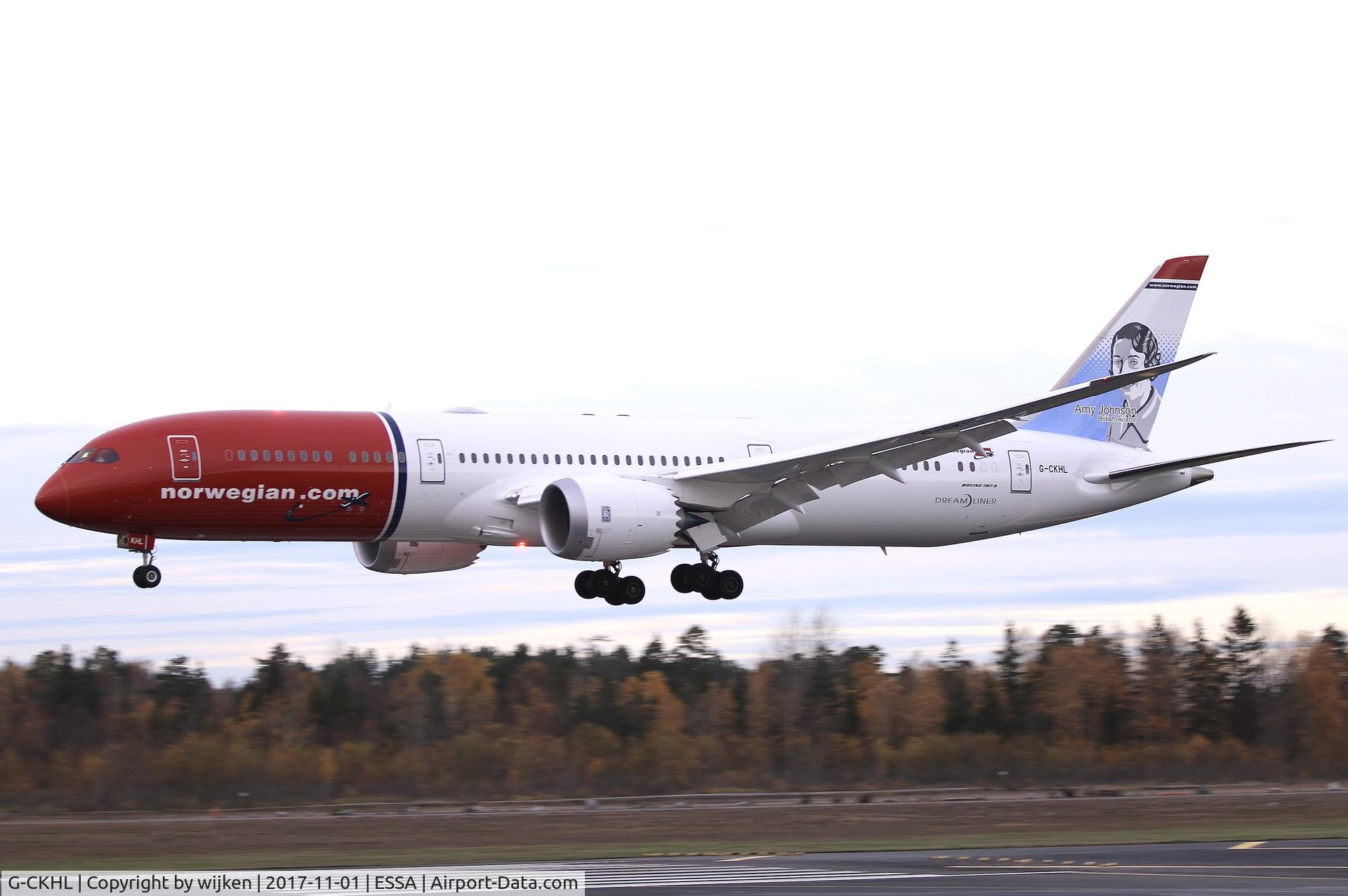 G-CKHL, 2017 Boeing 787-9 Dreamliner C/N 63310, RWY 26