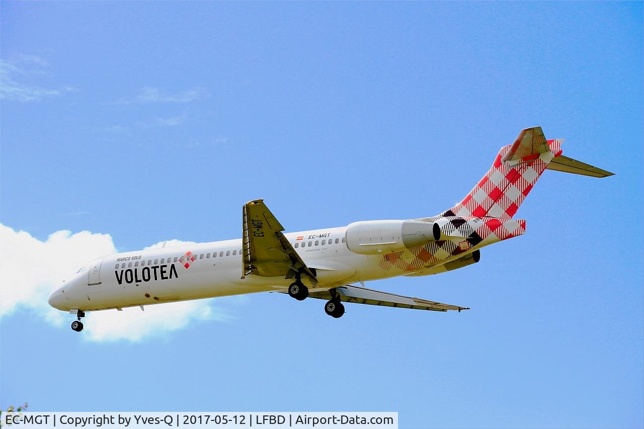 EC-MGT, 2001 Boeing 717-23S C/N 55066, Boeing 717-23S, On final rwy 23, Bordeaux-Mérignac airport (LFBD-BOD)