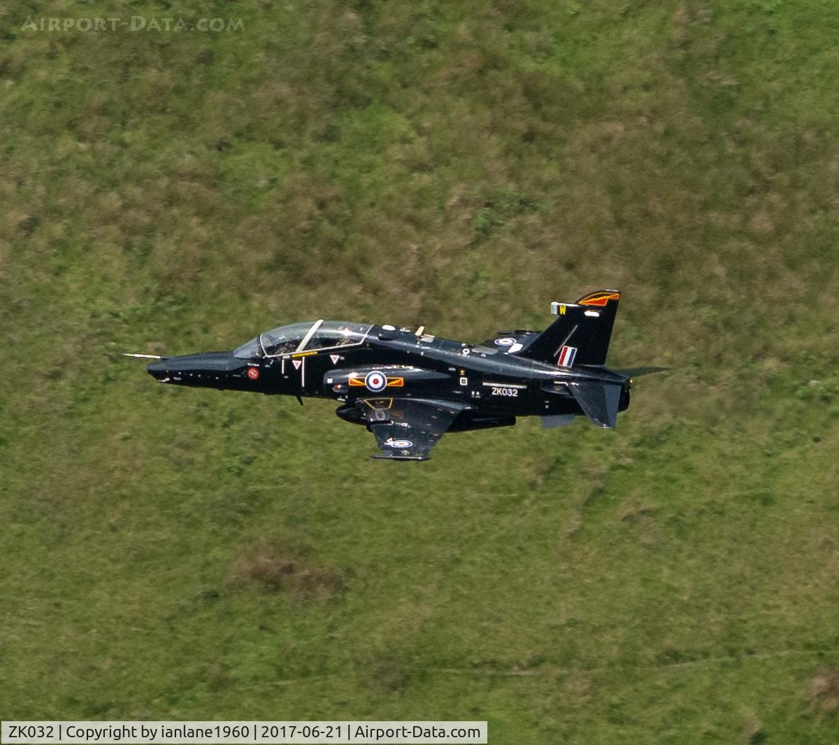 ZK032, 2009 British Aerospace Hawk T2 C/N RT023/1261, Mach Loop LFA07