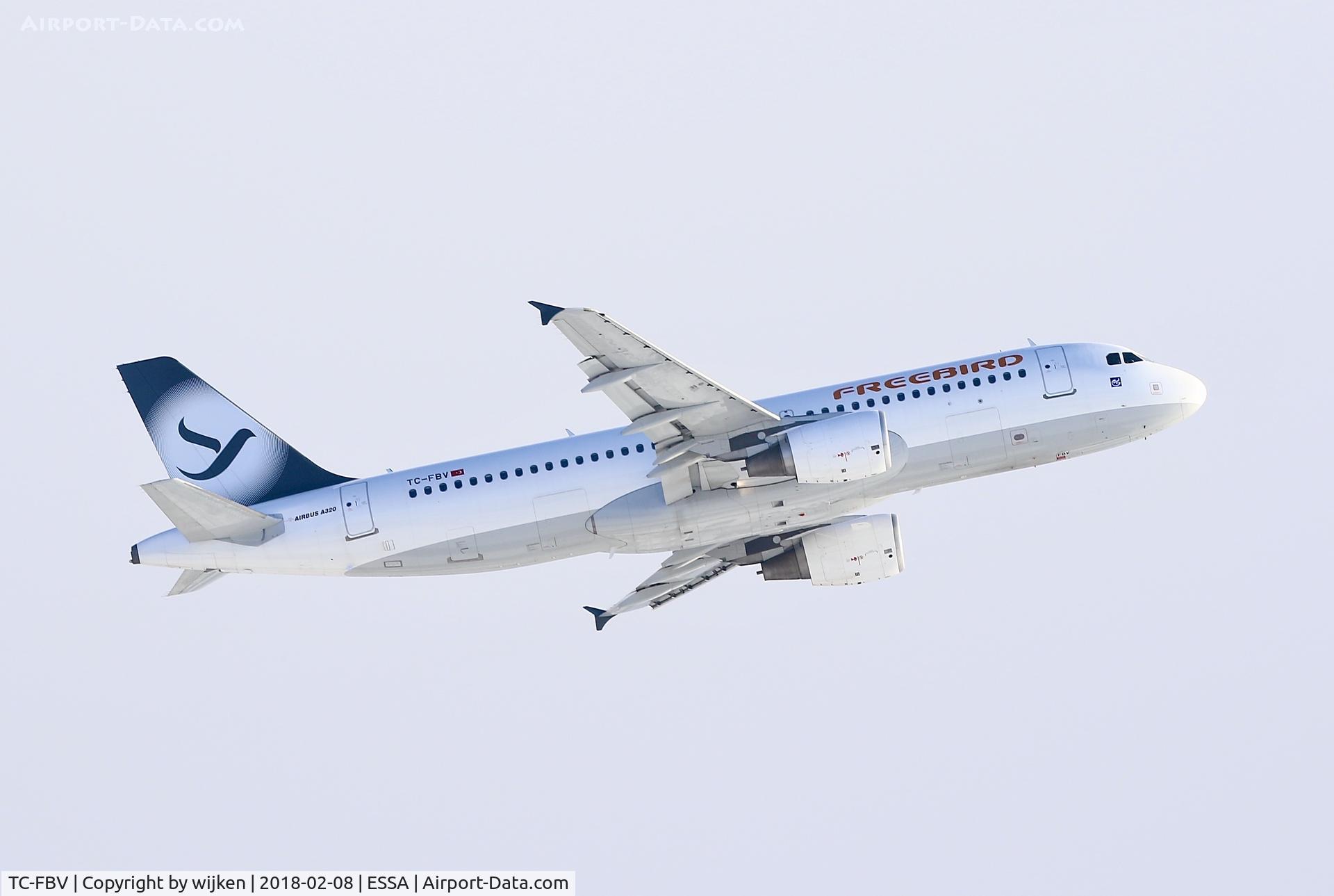 TC-FBV, 2011 Airbus A320-214 C/N 4658, RWY 19R