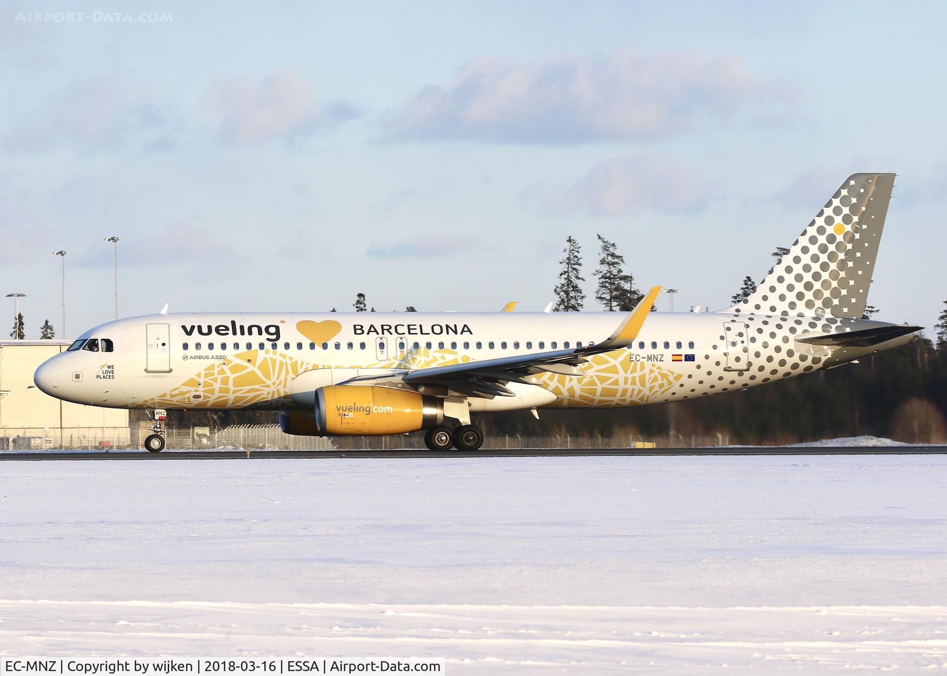 EC-MNZ, 2016 Airbus A320-232 C/N 7351, RWY 01L