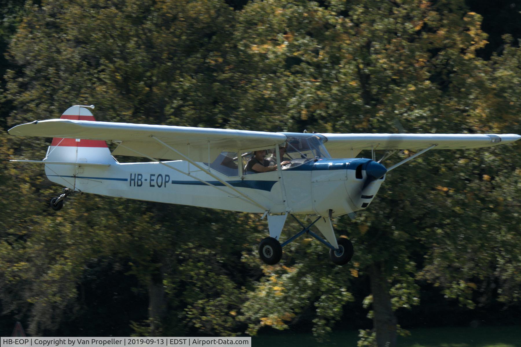 HB-EOP, 1946 Auster J/1 Autocrat C/N 1974, Auster J/1 Autocrat landing at Hahnweide airfield, Germany. OTT 2019