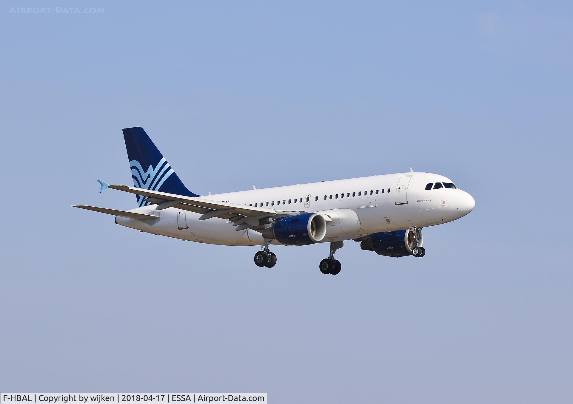 F-HBAL, 2006 Airbus A319-111 C/N 2870, RWY 01L