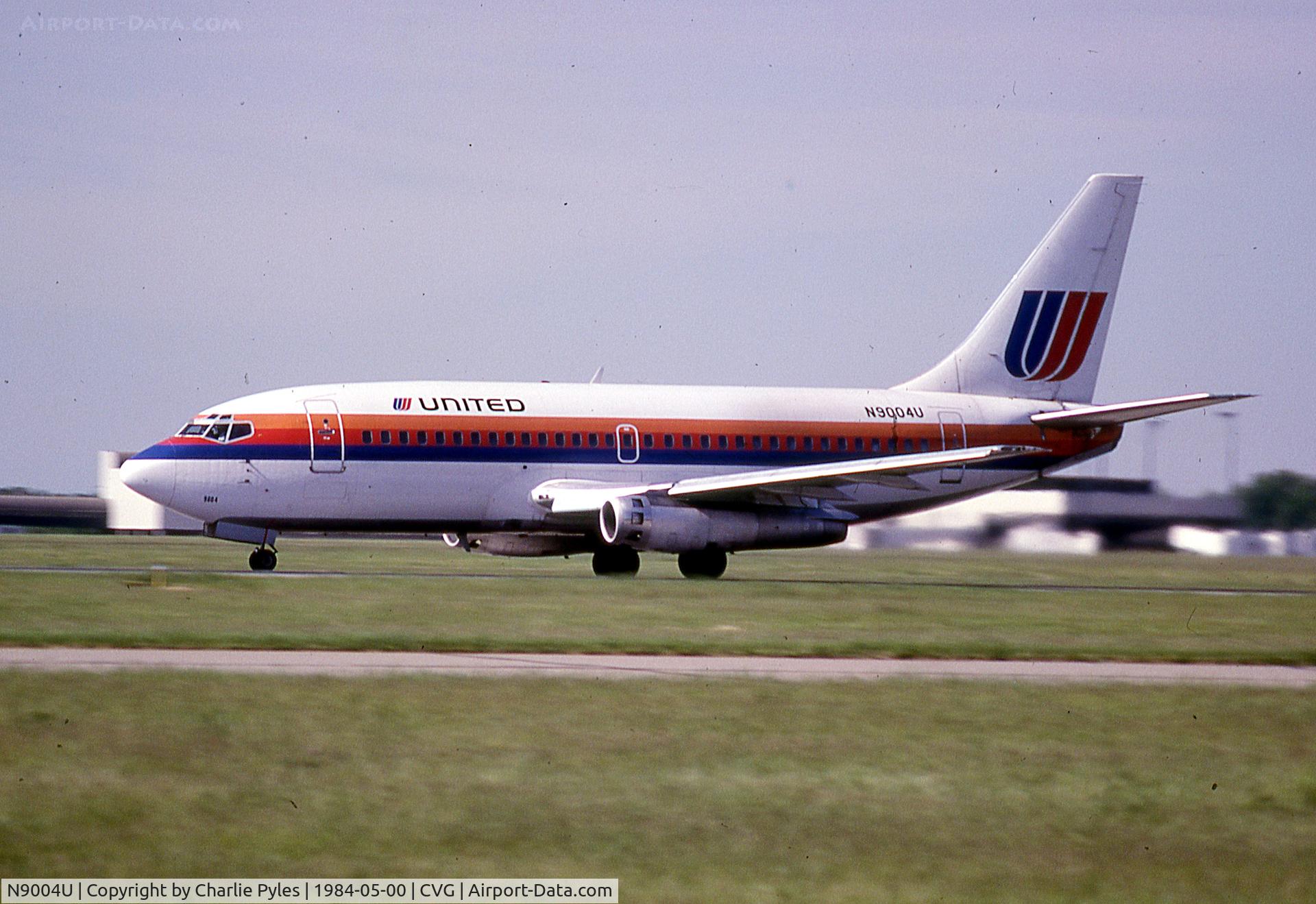 N9004U, 1968 Boeing 737-222 C/N 19042, Headed for O'Hare