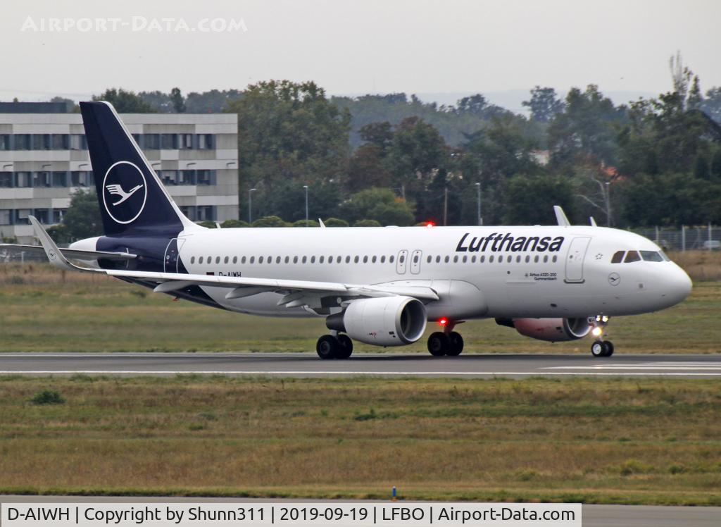 D-AIWH, 2019 Airbus A320-214 C/N 8911, Taking off from rwy 32R