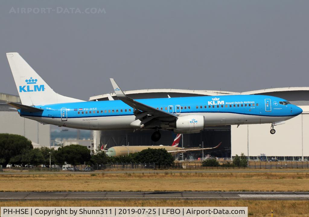 PH-HSE, 2011 Boeing 737-8K2 C/N 39259, Landing rwy 14R with additional '100' titles... new c/s