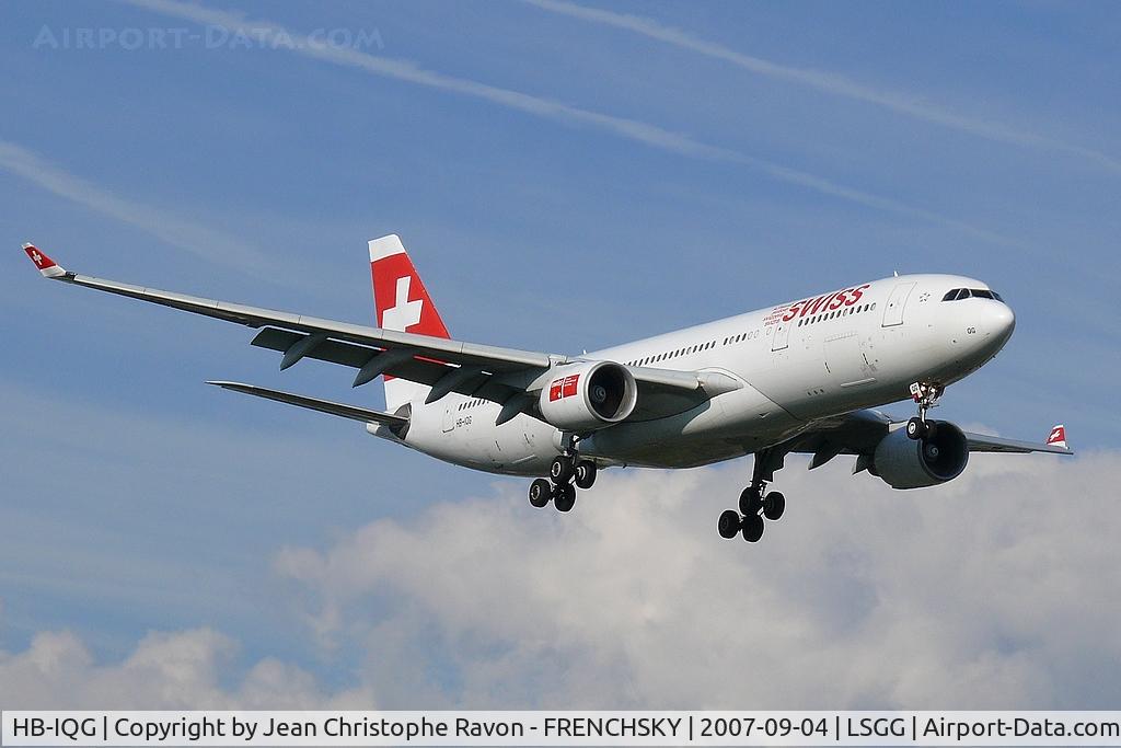 HB-IQG, 1999 Airbus A330-223 C/N 275, Stored KGYR 10/12/2017