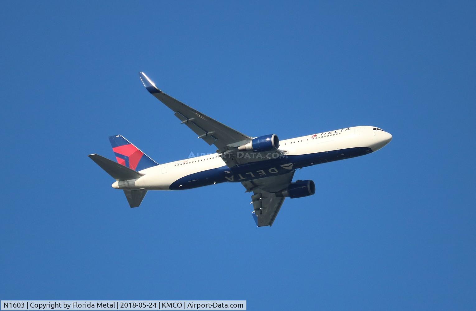 N1603, 1999 Boeing 767-332 C/N 29695, Delta