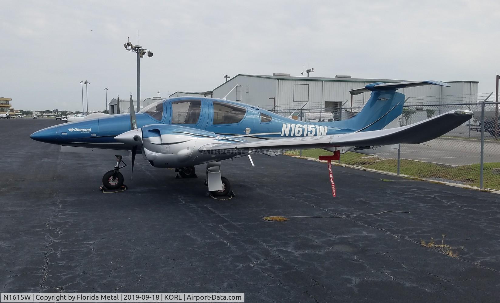 N1615W, 2019 Diamond DA-62 C/N 62.083, DA-62