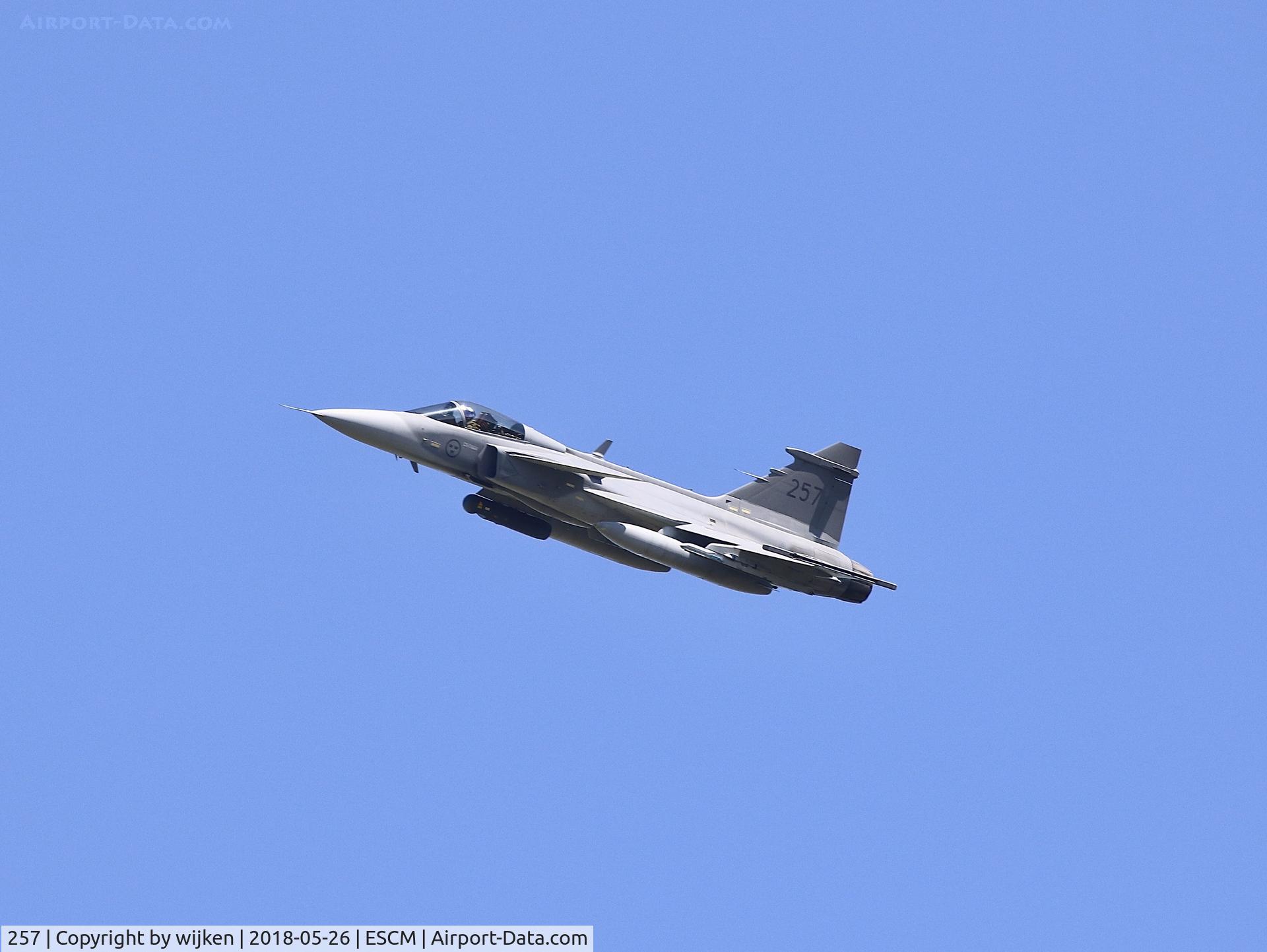39257, Saab JAS-39C Gripen C/N 39257, Airshow training