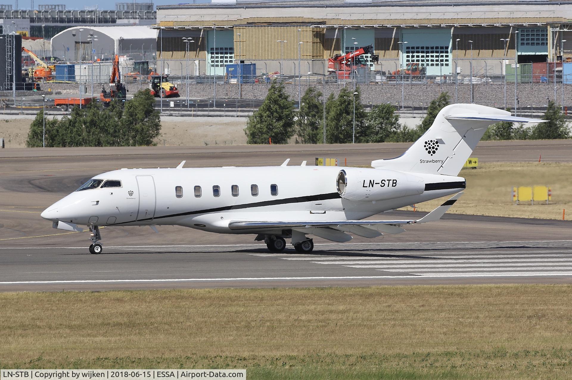 LN-STB, 2016 Bombardier Challenger 350 (BD-100-1A10) C/N 20639, RWY 19L