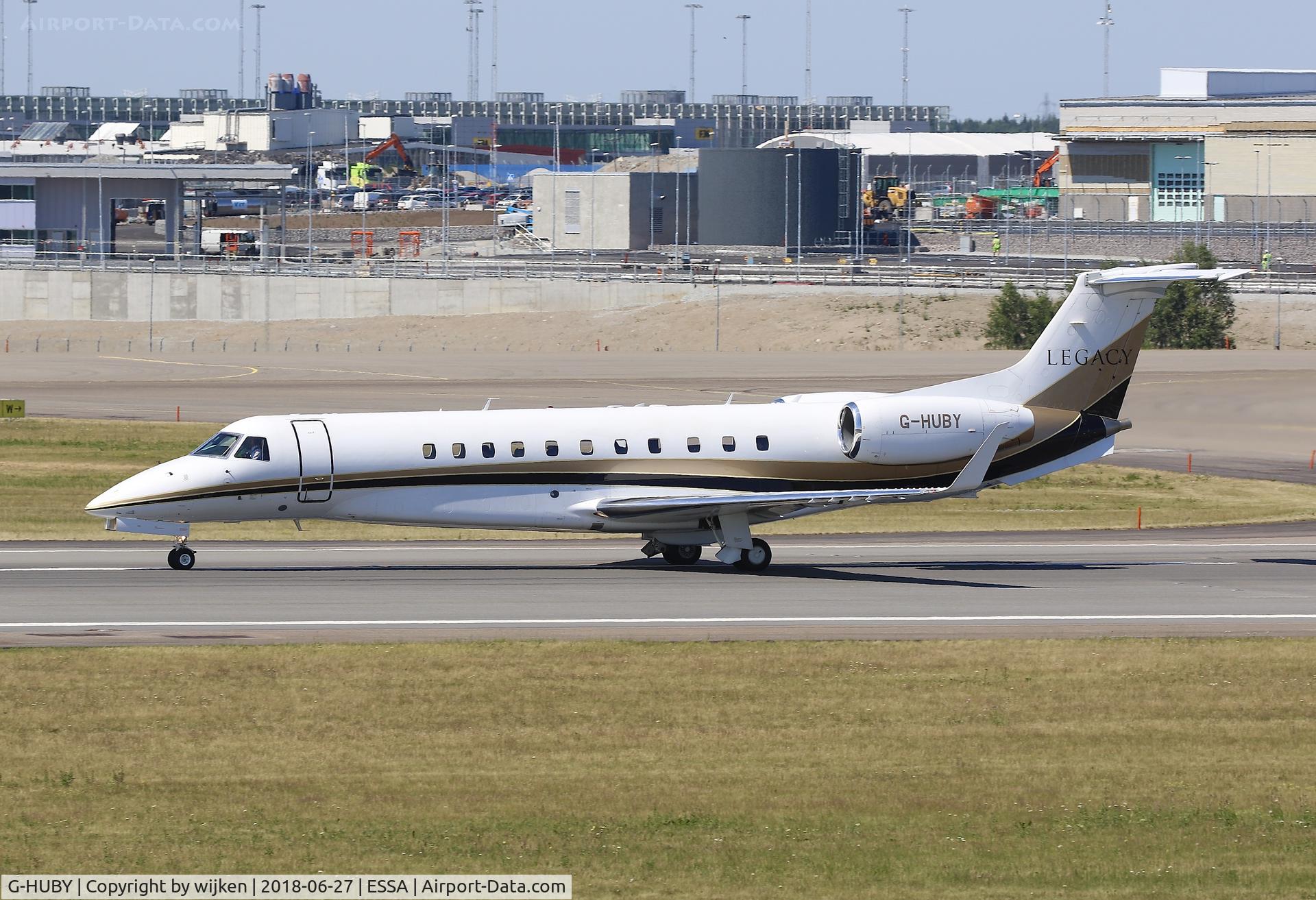 G-HUBY, 2005 Embraer EMB-135BJ Legacy C/N 14500854, RWY 19L