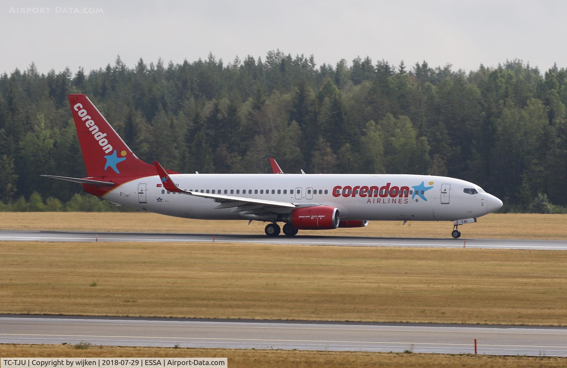 TC-TJU, 2008 Boeing 737-8HX C/N 29681, RWY 19L