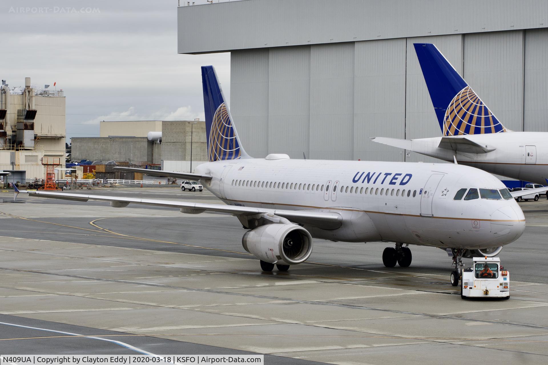 N409UA, 1994 Airbus A320-232 C/N 462, SFO 2020.