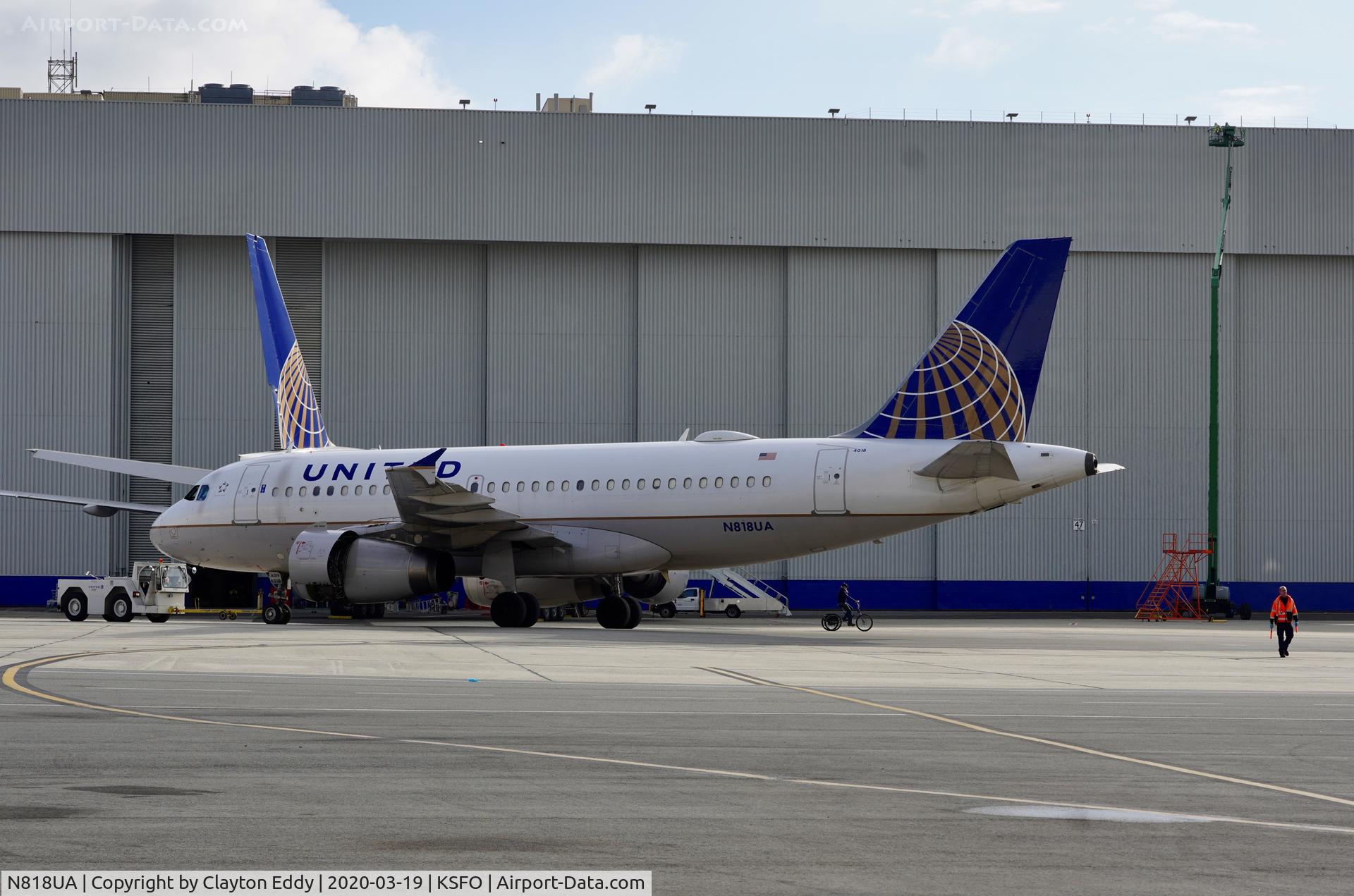 N818UA, 1998 Airbus A319-131 C/N 882, SFO 2020.