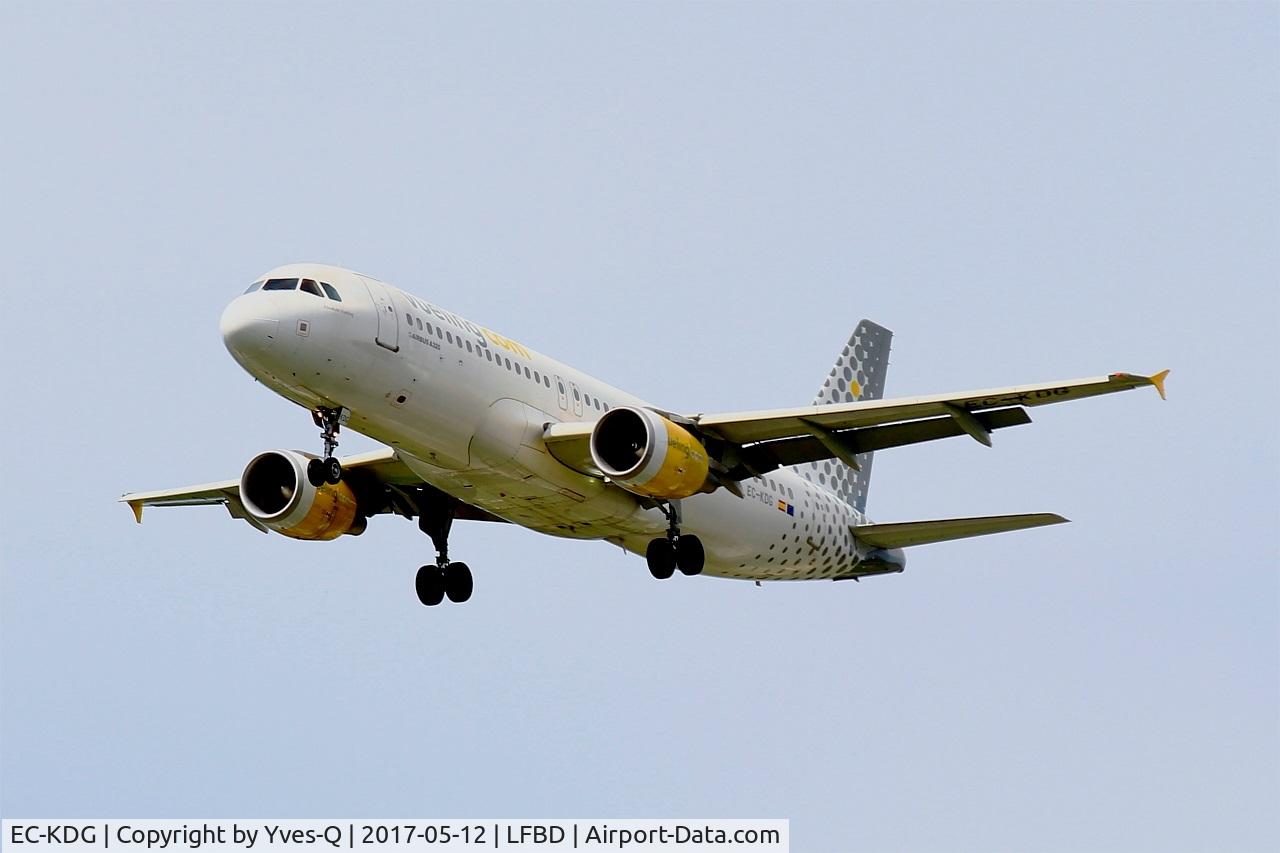 EC-KDG, 2007 Airbus A320-214 C/N 3095, Airbus A320-214, Short approach rwy 23, Bordeaux-Mérignac airport (LFBD-BOD)