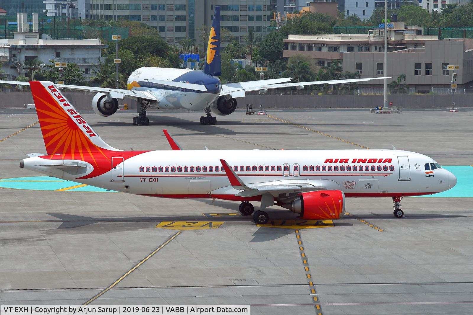 VT-EXH, 2017 Airbus A320-251N C/N 7764, Taxiing out for departure in front of a grounded Jet Airways B777 as AI921 to Riyadh.