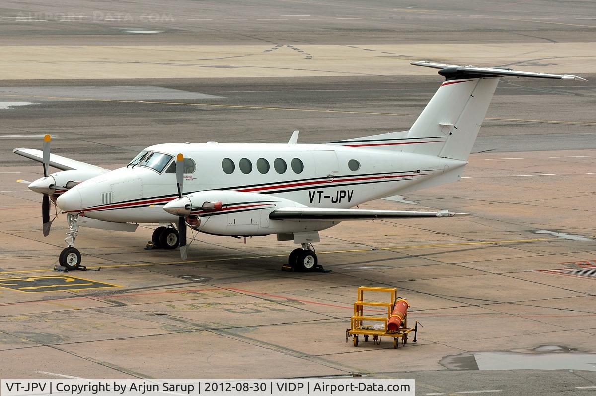 VT-JPV, Beechcraft B200GT Super King Air C/N BY-101, On the apron at IGIA T-1.