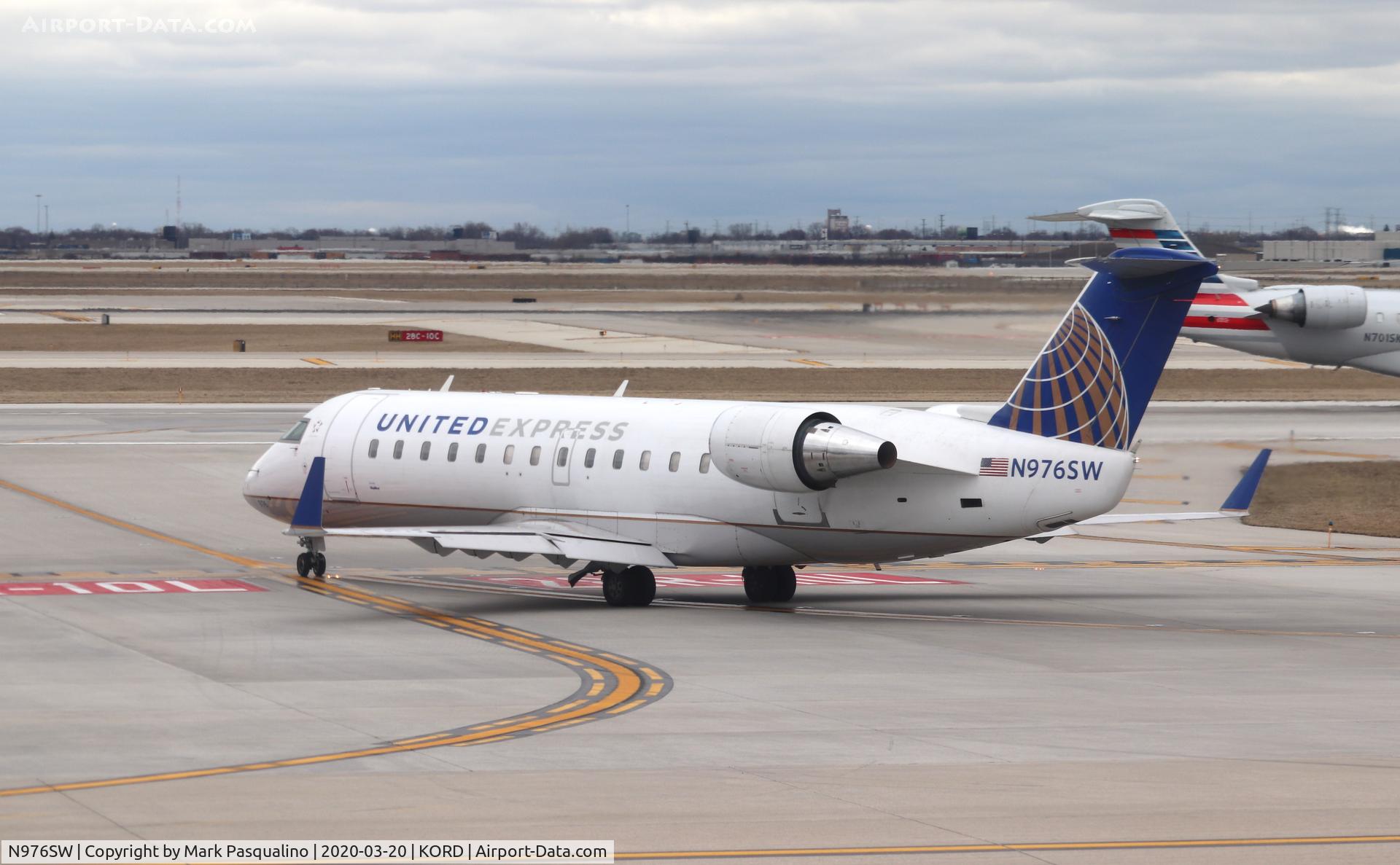 N976SW, 2004 Bombardier CRJ-100ER (CL-600-2B19) C/N 7952, CL-600-2B19