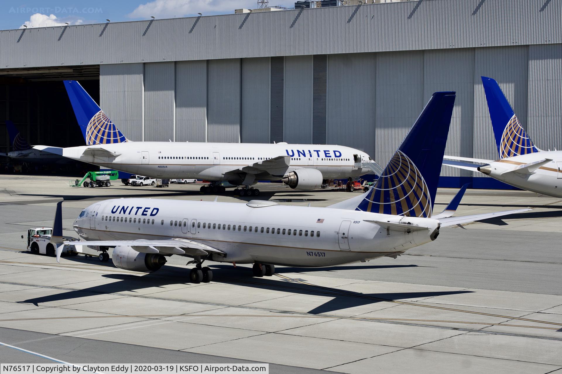 N76517, 2008 Boeing 737-824 C/N 31628, SFO 2020.