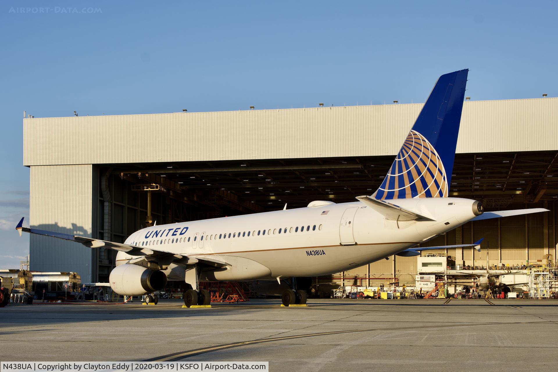 N438UA, 1997 Airbus A320-232 C/N 678, SFO 2020.