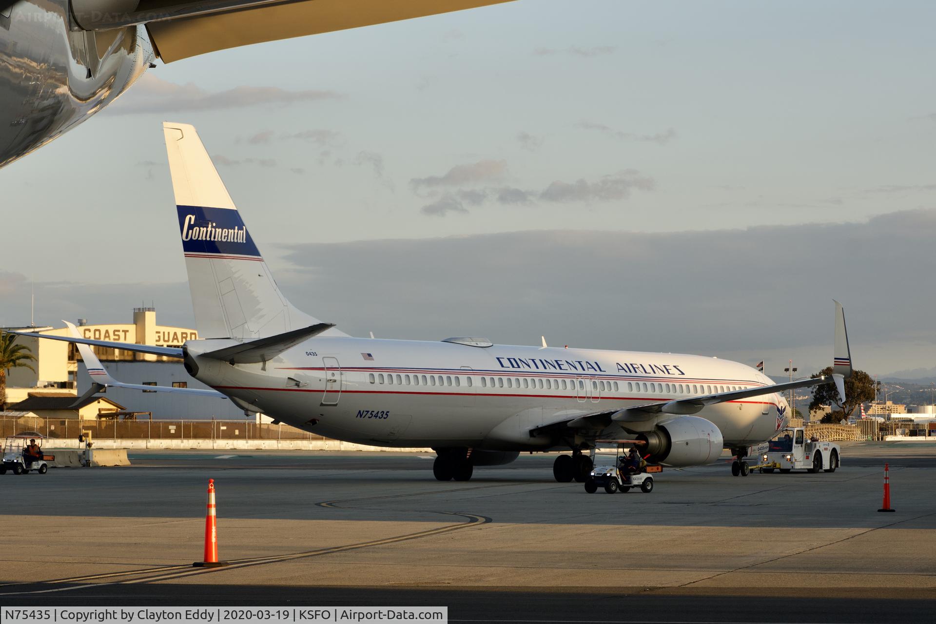N75435, 2009 Boeing 737-924/ER C/N 33529, SFO 2020.