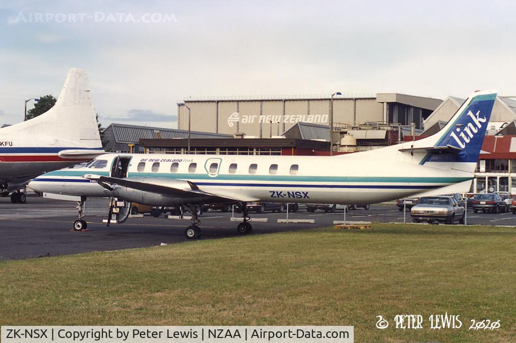 ZK-NSX, 1983 Fairchild Swearingen SA-227AC Metro III C/N AC-542, Eagle Airways Ltd., Hamilton - 1996