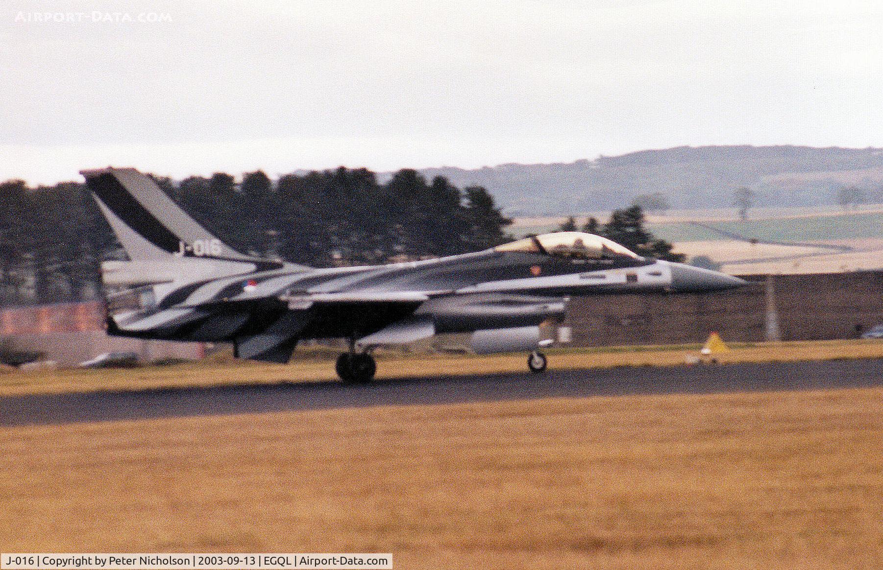 J-016, General Dynamics F-16AM Fighting Falcon C/N 6D-172, F-16AM Falcon, Callsign Orange 2, of 322 Squadron in action at the 2003 RAF Leuchars Airshow