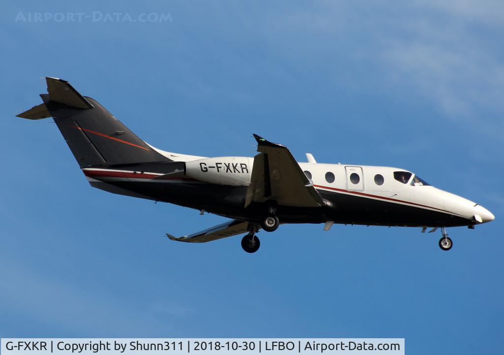 G-FXKR, 2000 Raytheon Beechjet 400A/Nextant N400XT C/N RK-279, Landing rwy 14R