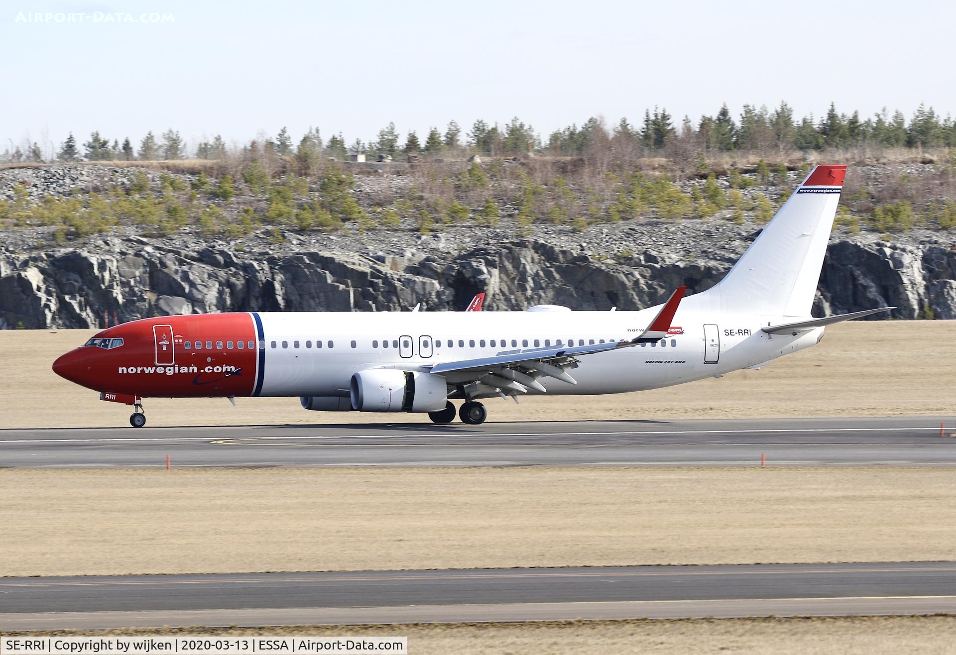 SE-RRI, 2015 Boeing 737-8JP C/N 41136, RWY 01R