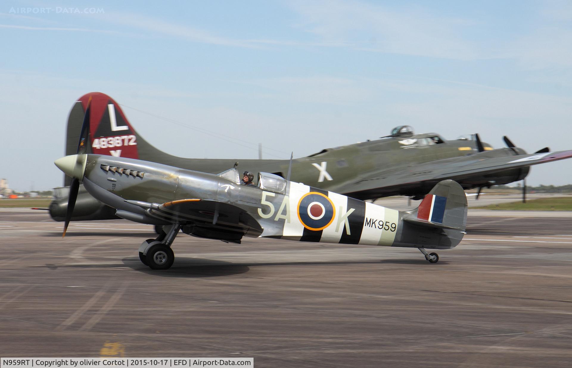 N959RT, 1944 Supermarine 361 Spitfire IXc C/N CBAF.8125, Wings over Houston 2015