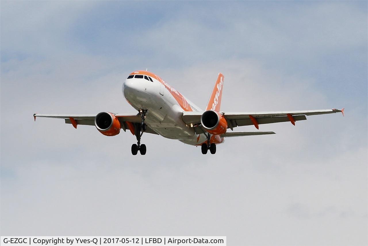 G-EZGC, 2010 Airbus A319-111 C/N 4444, Airbus A319-111, Short approach rwy 23, Bordeaux-Mérignac airport (LFBD-BOD)