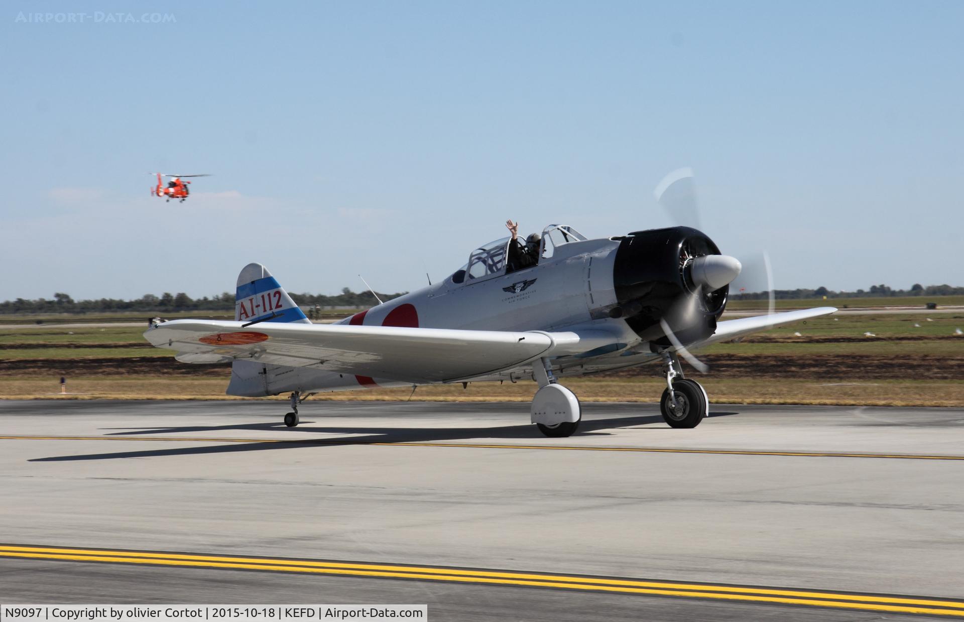 N9097, 1952 Canadian Car & Foundry Harvard MK IV C/N CCF4-158, Wings over Houston 2015