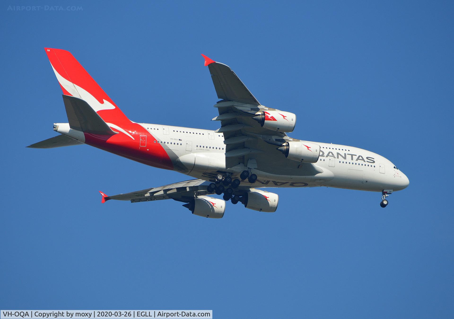 VH-OQA, 2008 Airbus A380-842 C/N 014, Airbus A380-842 on finals to London Heathrow.