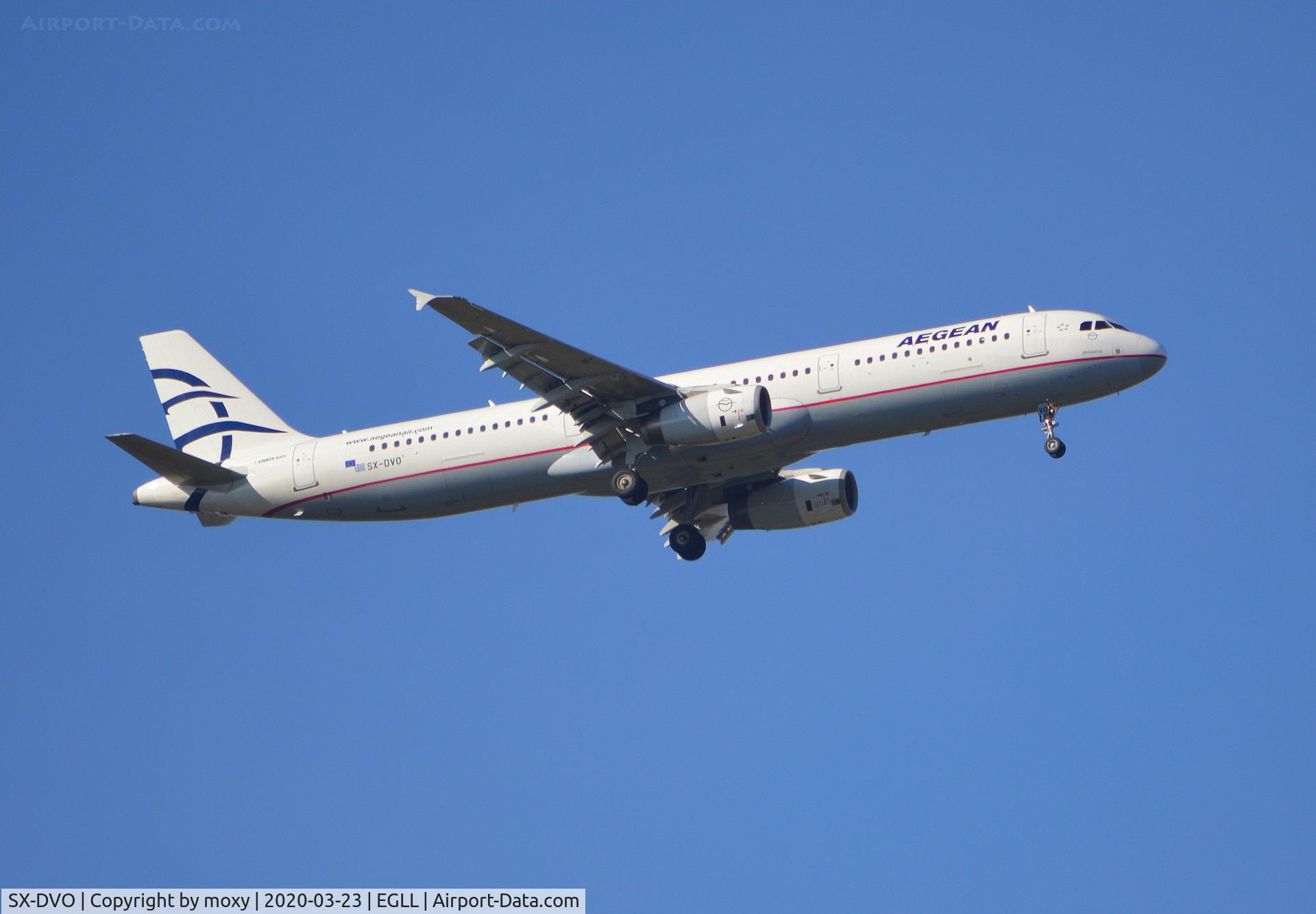 SX-DVO, 2008 Airbus A321-231 C/N 3462, Airbus A321-231 on finals to London Heathrow.
