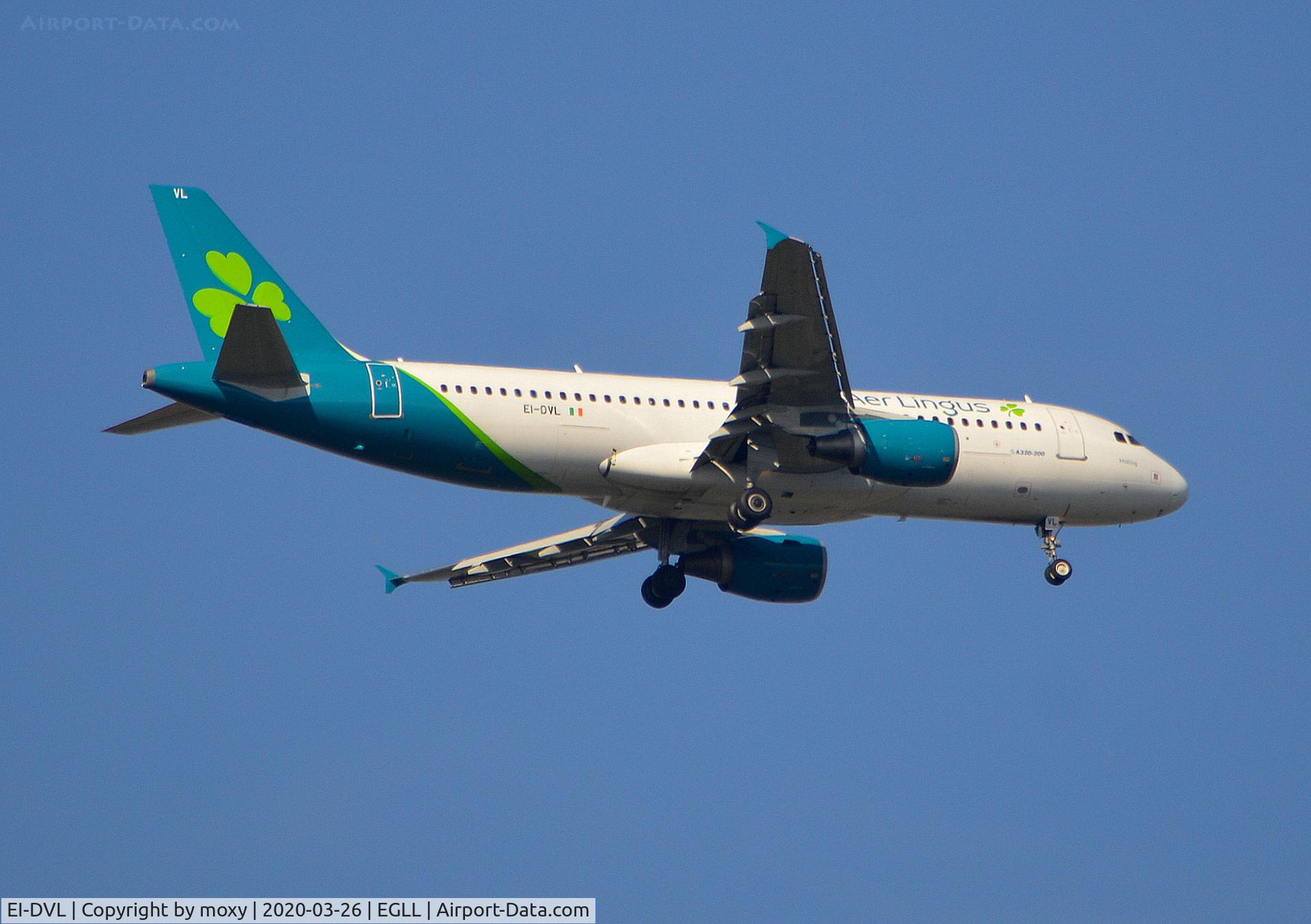 EI-DVL, 2011 Airbus A320-214 C/N 4678, Airbus A320-214 on finals to London Heathrow.