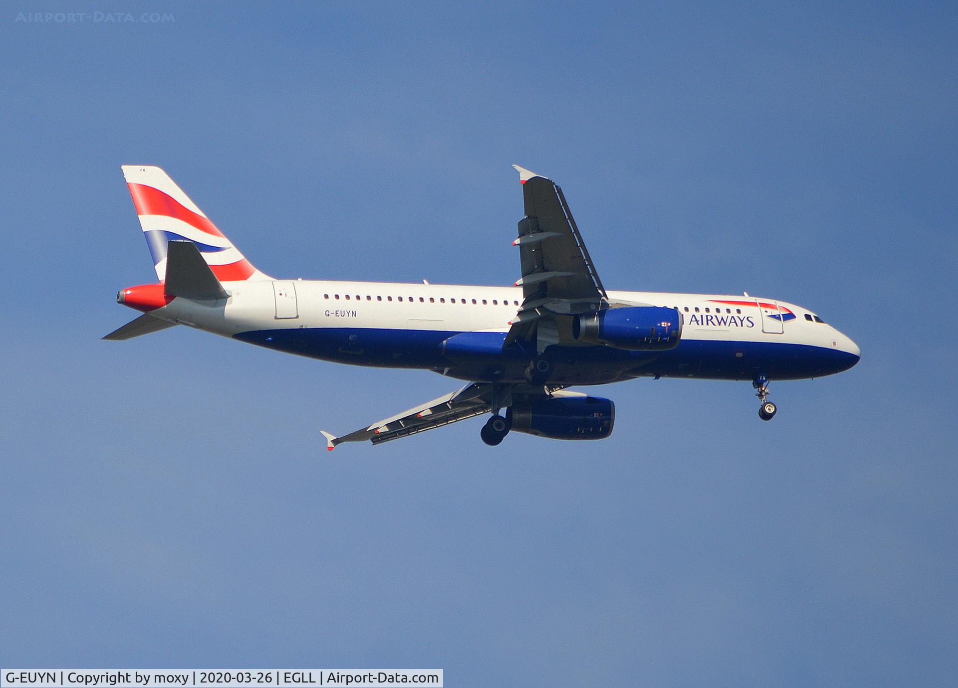 G-EUYN, 2011 Airbus A320-232 C/N 4975, Airbus A320-232 on finals to London Heathrow.