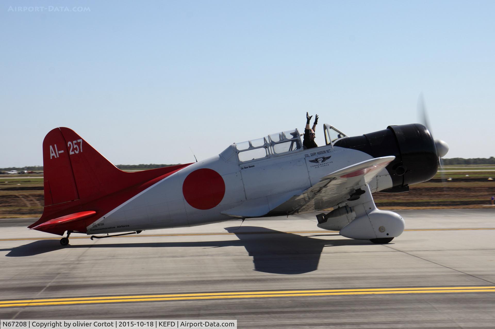 N67208, 1941 Consolidated Vultee BT-13A C/N 2307, banzaï !
