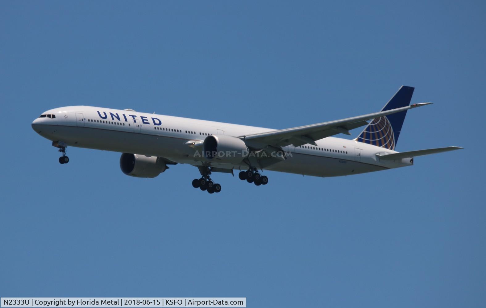 N2333U, 2016 Boeing 777-300/ER C/N 62644, United