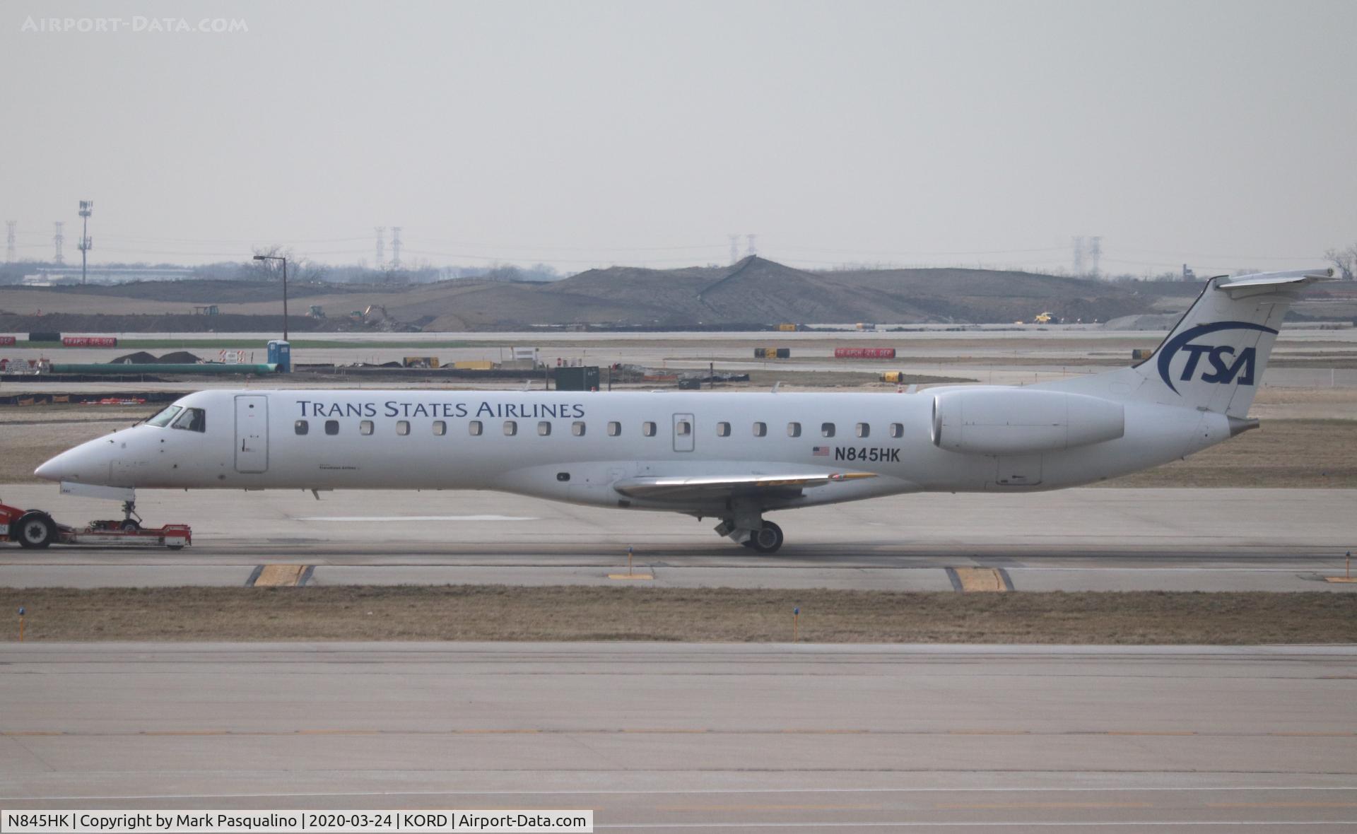 N845HK, 2004 Embraer ERJ-145LR (EMB-145LR) C/N 14500842, EMB-145LR