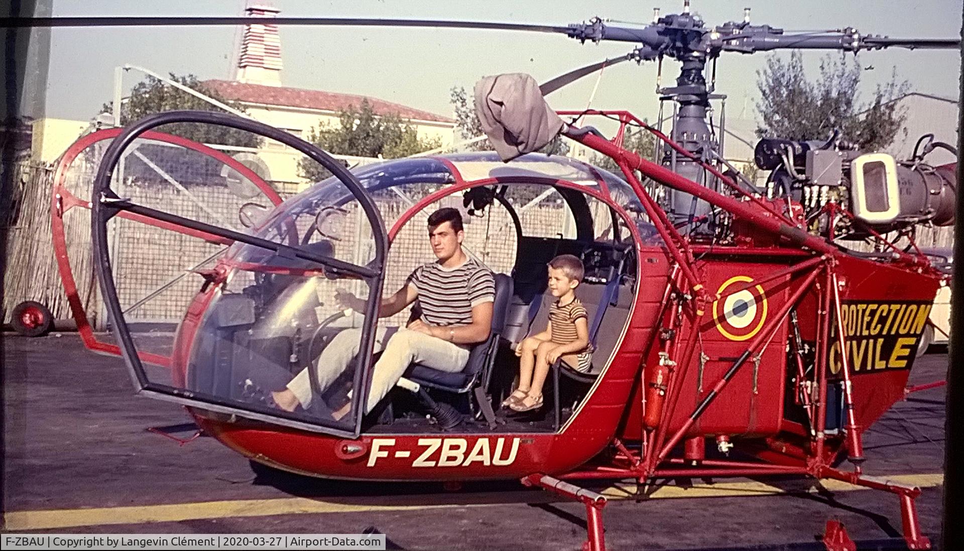 F-ZBAU, Aerospatiale SA-318C Alouette II Astazou C/N 1927, Visite du site de la Protection Civile