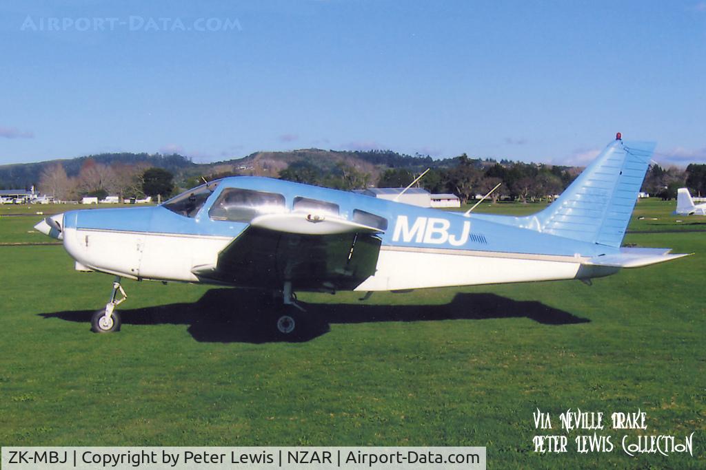 ZK-MBJ, Piper PA-28-161 C/N 28-8416090, Massey University, Palmerston North