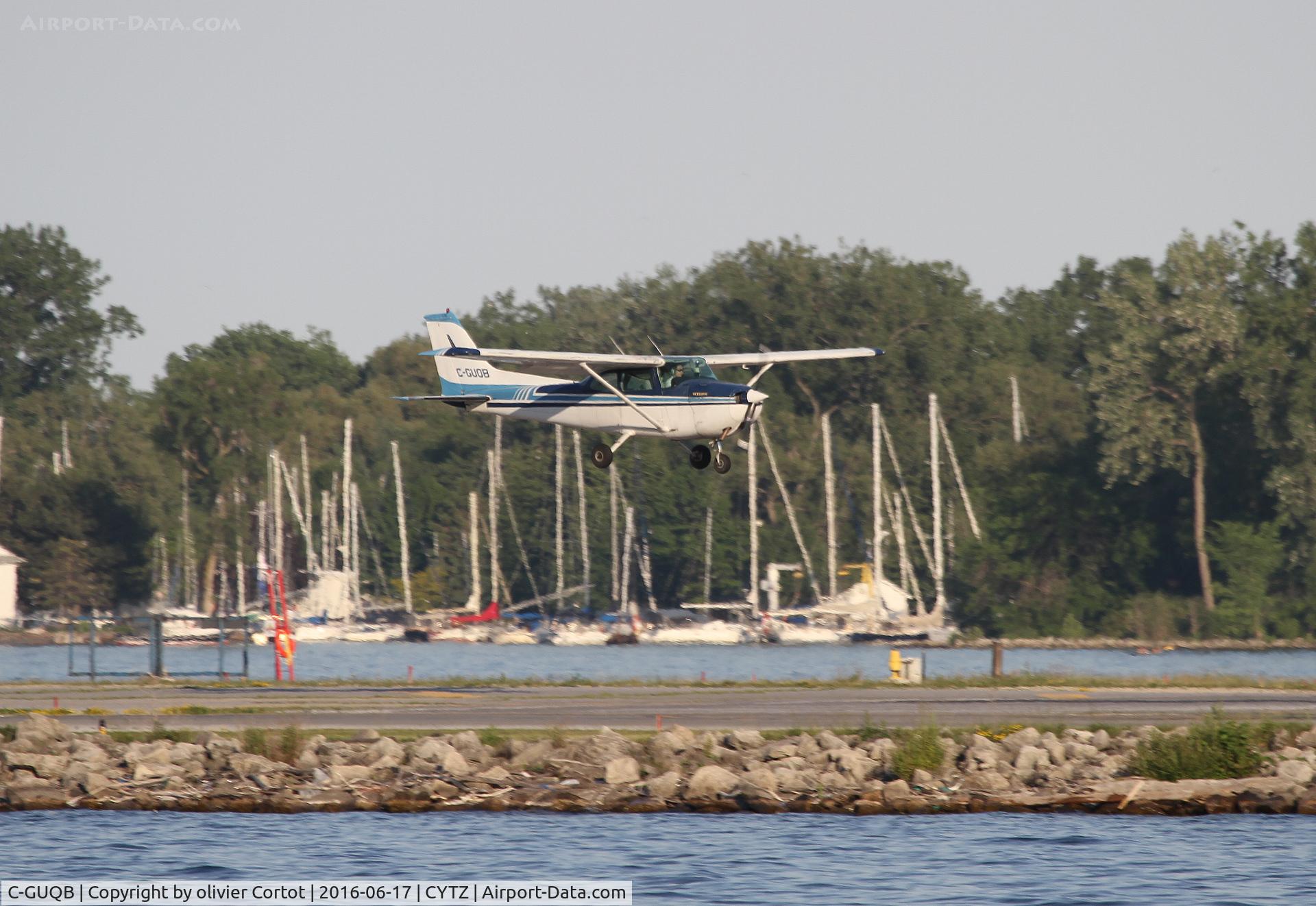 C-GUQB, 1976 Cessna 150M C/N 15077848, Toronto, june 2016