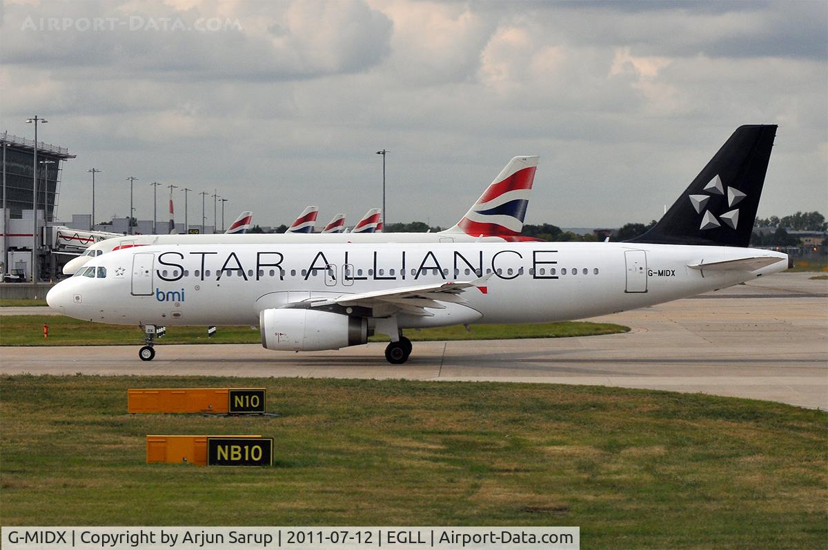 G-MIDX, 2000 Airbus A320-232 C/N 1177, Taxiing in at Heathrow.
