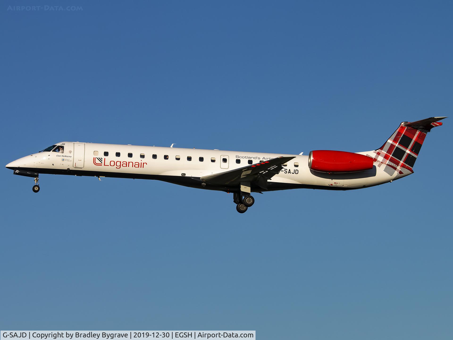 G-SAJD, 2001 Embraer EMB-145EP (ERJ-145EP) C/N 145454, Landing