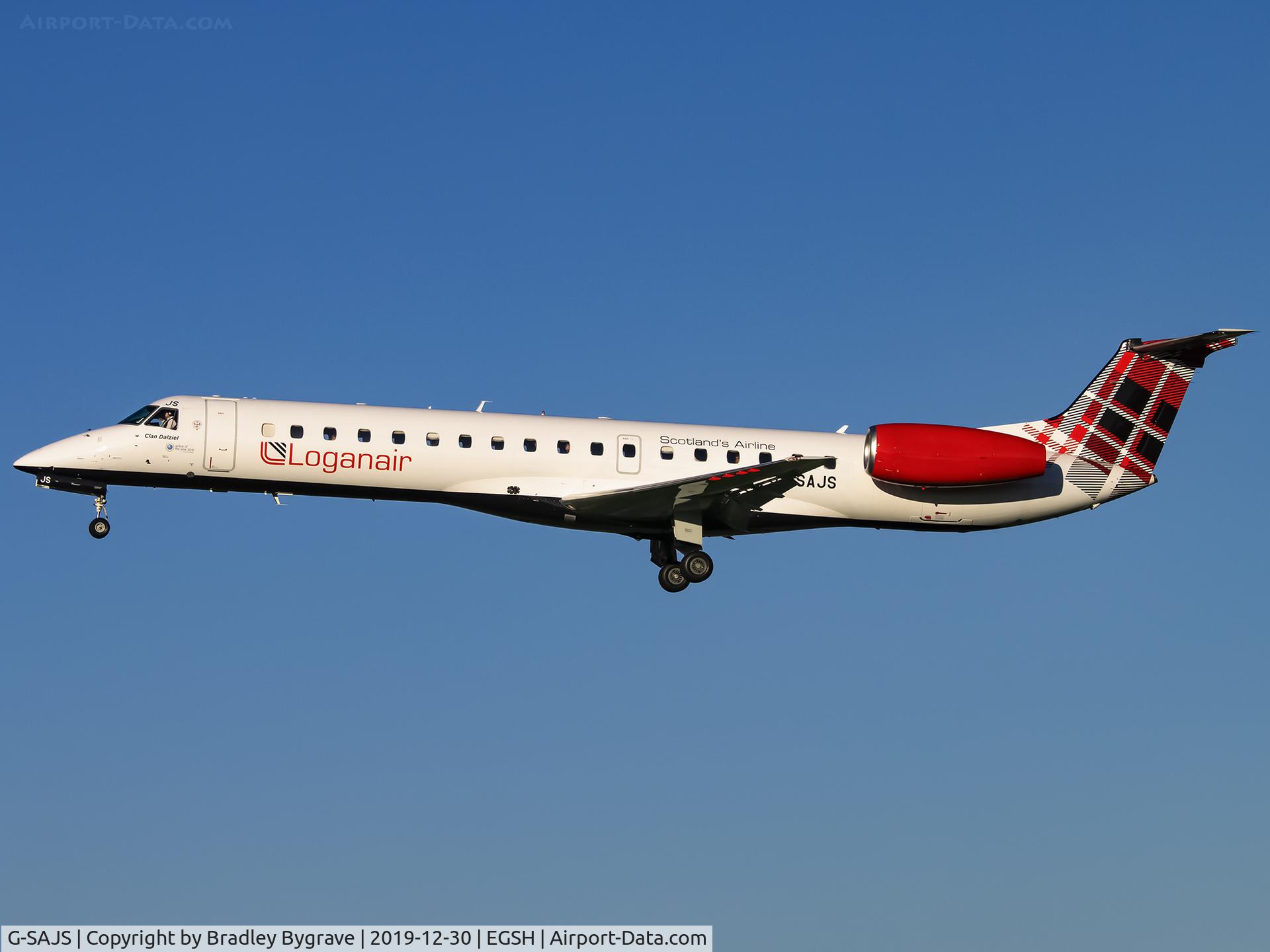 G-SAJS, 2001 Embraer EMB-145EP (ERJ-145EP) C/N 145390, Landing