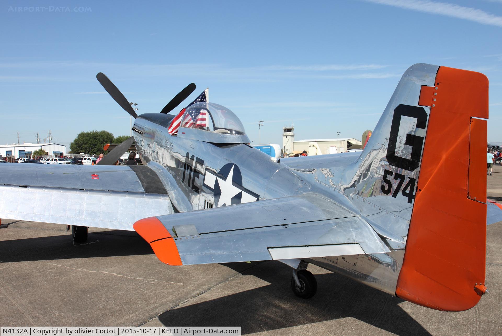 N4132A, 1944 North American P-51D Mustang C/N 122-40985, shinny mustang, Houston 2015